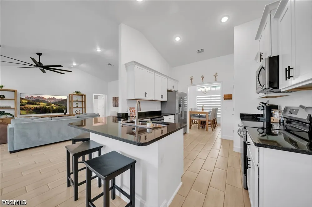 SE 11th Terrace Cape Coral, FL 33990
