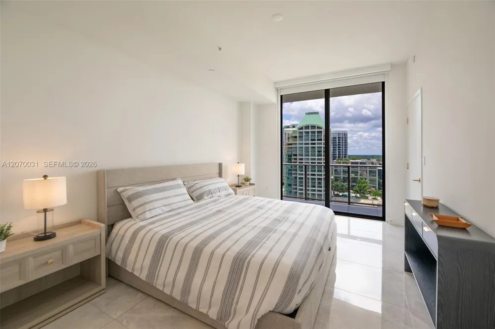 2678 Tigertail Ave #1403 Coconut Grove, FL 33133