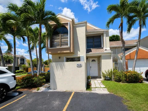 9645 SW 152nd Ave #113