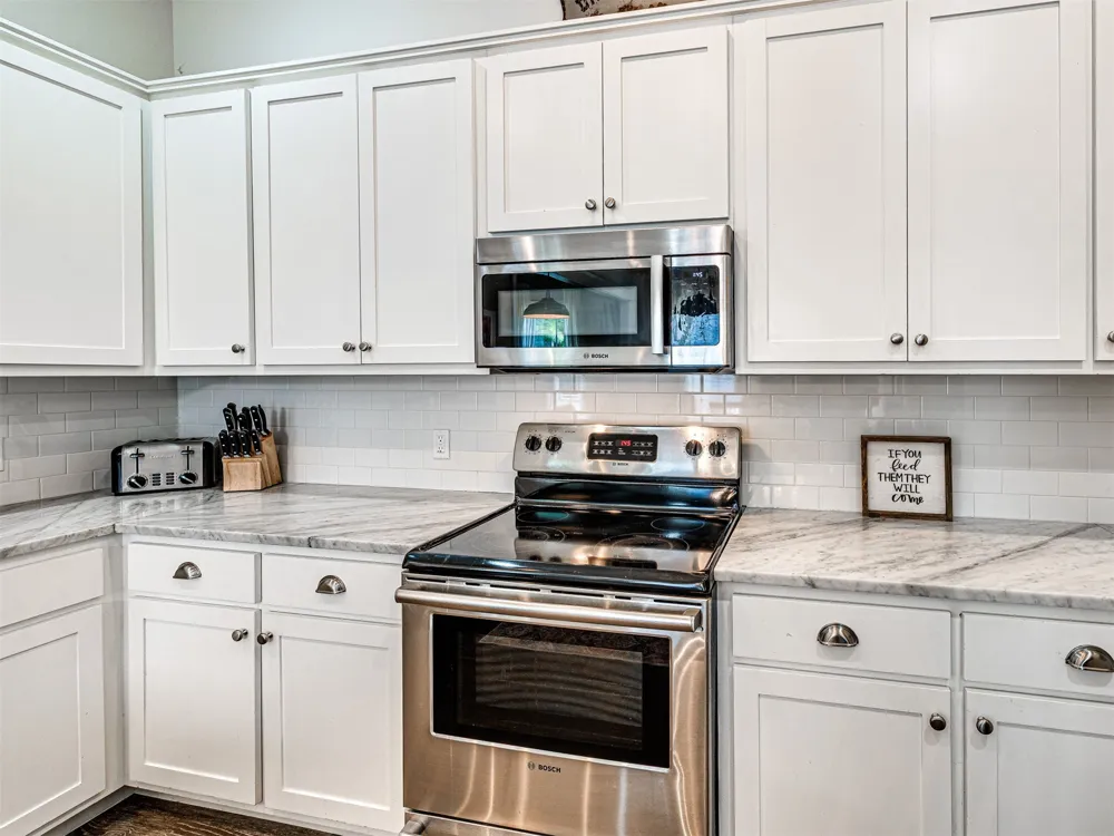 66 Boardwalk Avenue Carlton Landing, OK 74432