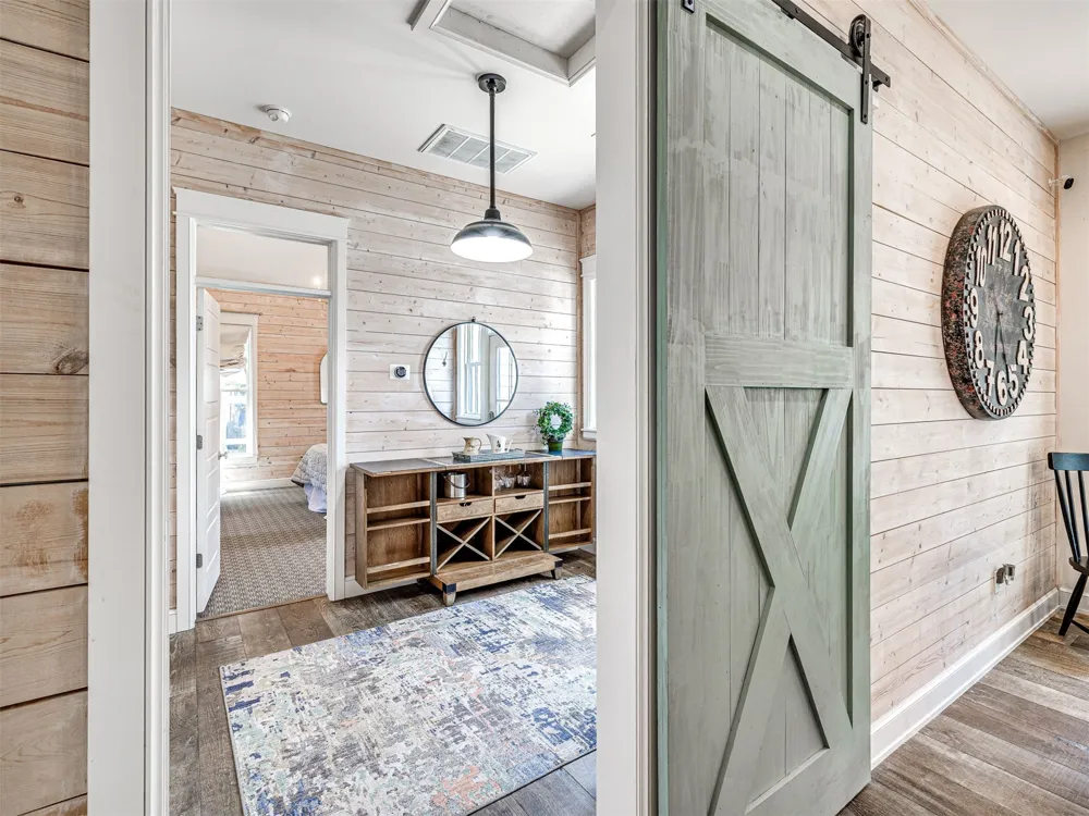 66 Boardwalk Avenue Carlton Landing, OK 74432