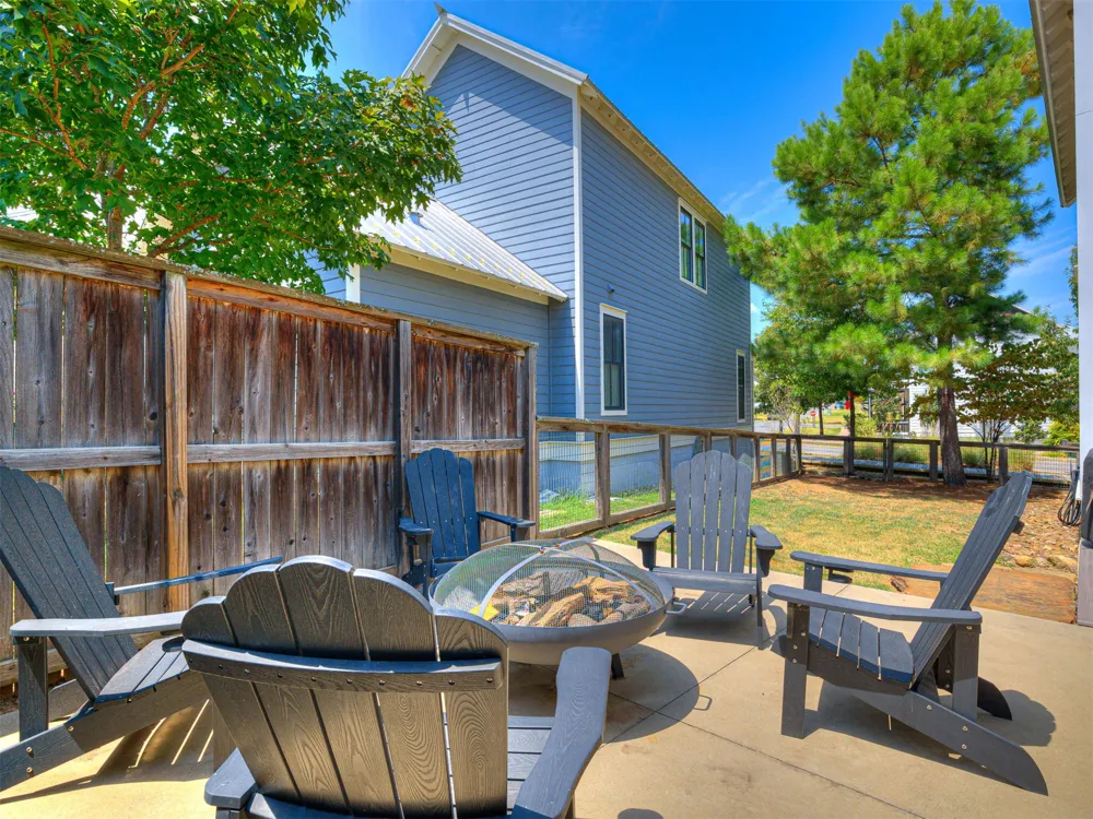 66 Boardwalk Avenue Carlton Landing, OK 74432