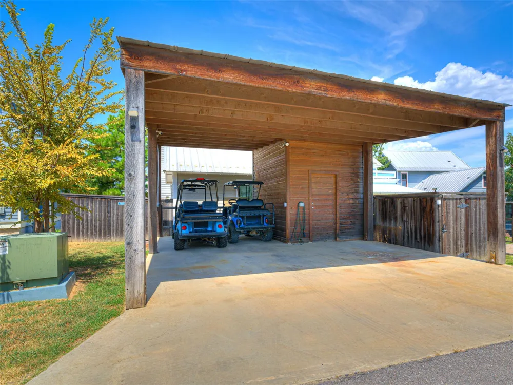 66 Boardwalk Avenue Carlton Landing, OK 74432
