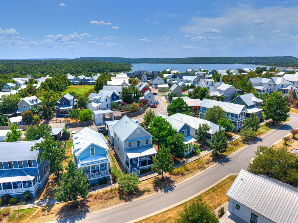 66 Boardwalk Avenue Carlton Landing, OK 74432