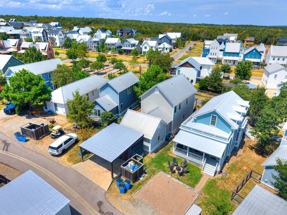 66 Boardwalk Avenue Carlton Landing, OK 74432