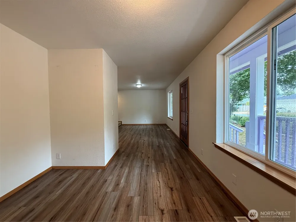341 Duck Lake Drive NE Ocean Shores, WA 98569