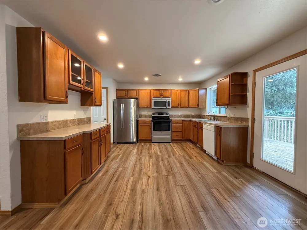 341 Duck Lake Drive NE Ocean Shores, WA 98569