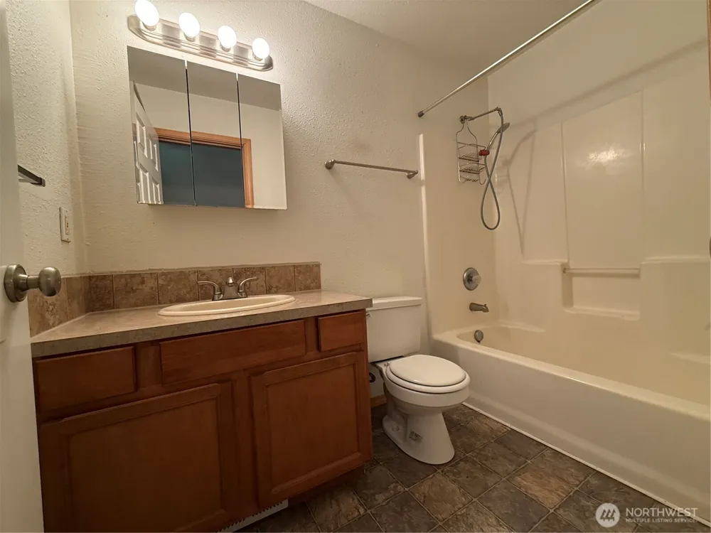 341 Duck Lake Drive NE Ocean Shores, WA 98569