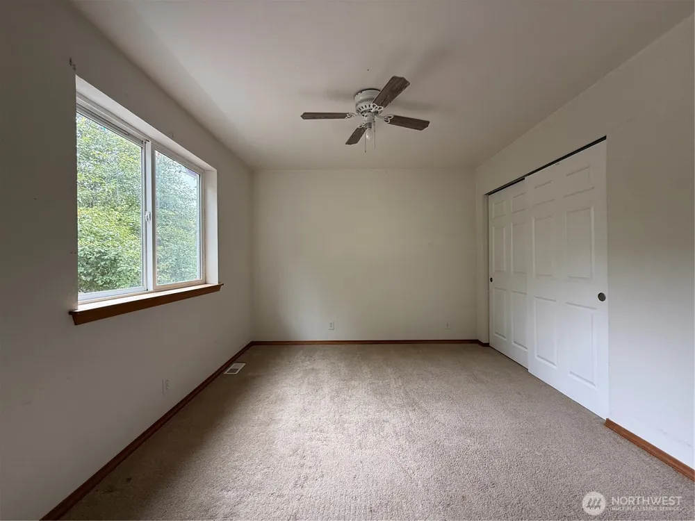 341 Duck Lake Drive NE Ocean Shores, WA 98569