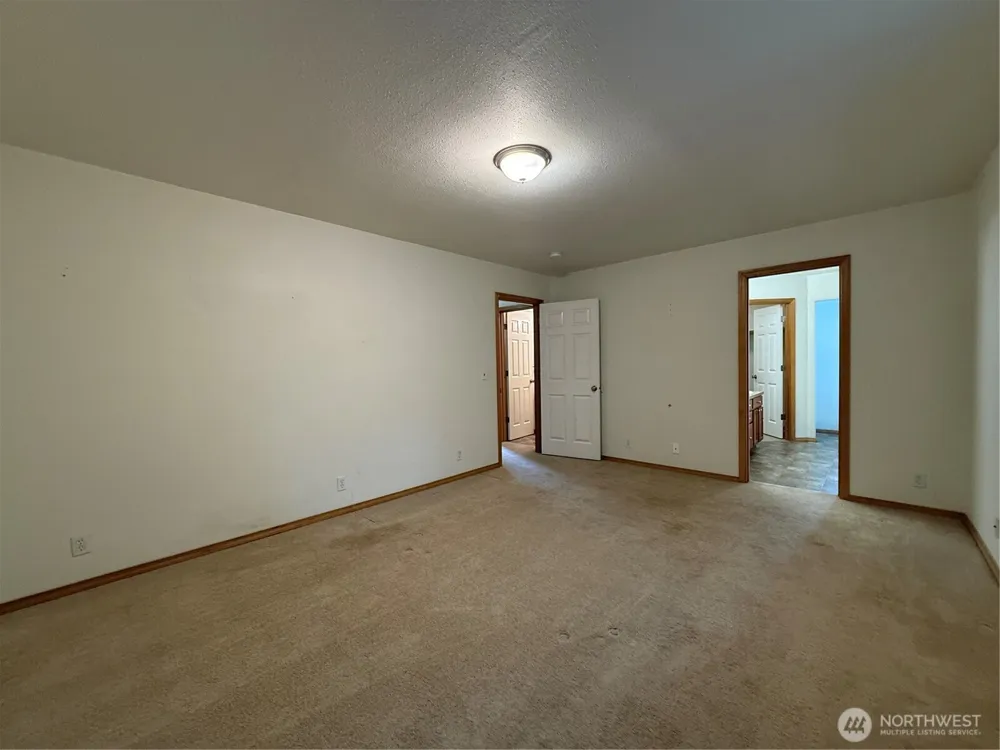 341 Duck Lake Drive NE Ocean Shores, WA 98569