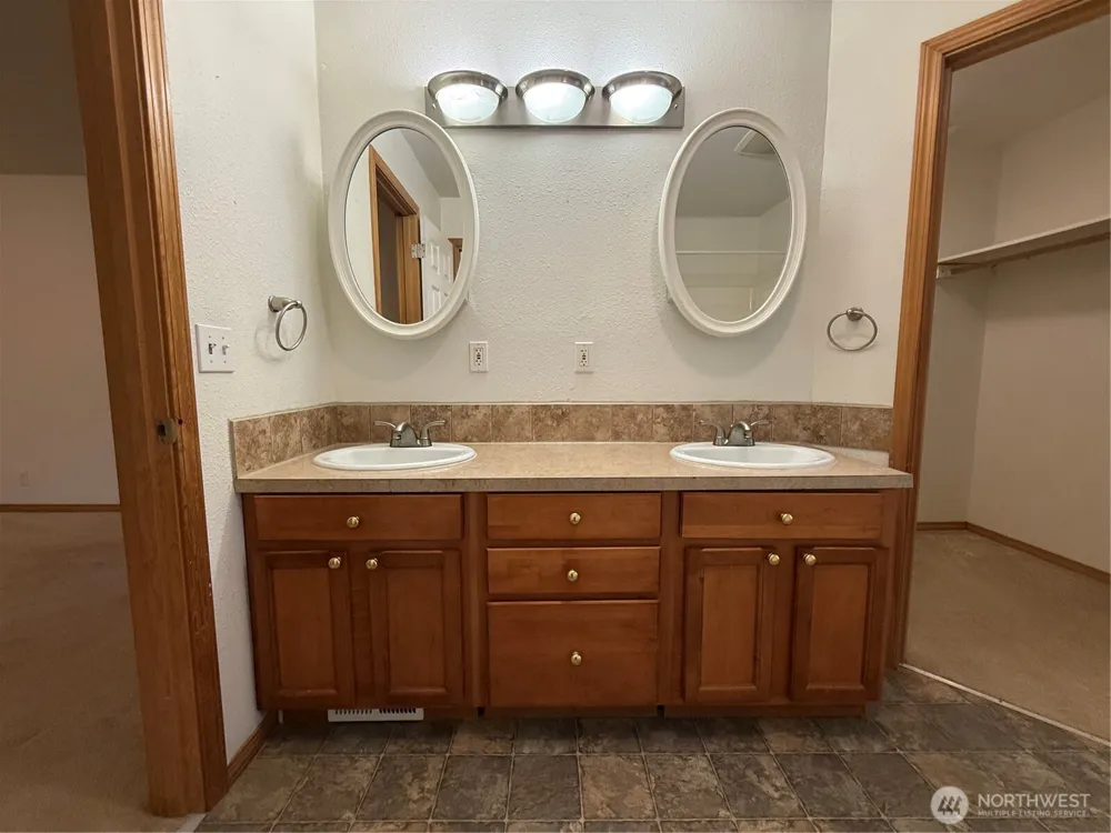 341 Duck Lake Drive NE Ocean Shores, WA 98569