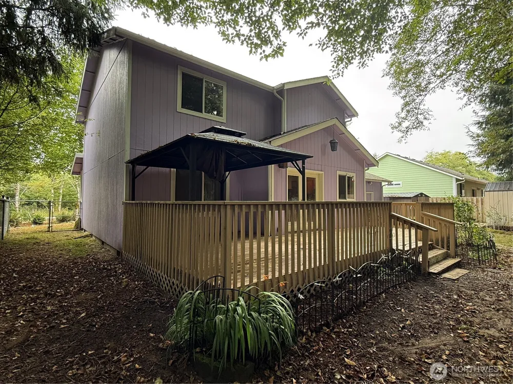 341 Duck Lake Drive NE Ocean Shores, WA 98569