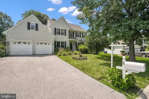 8 SWEET BRIAR ROAD