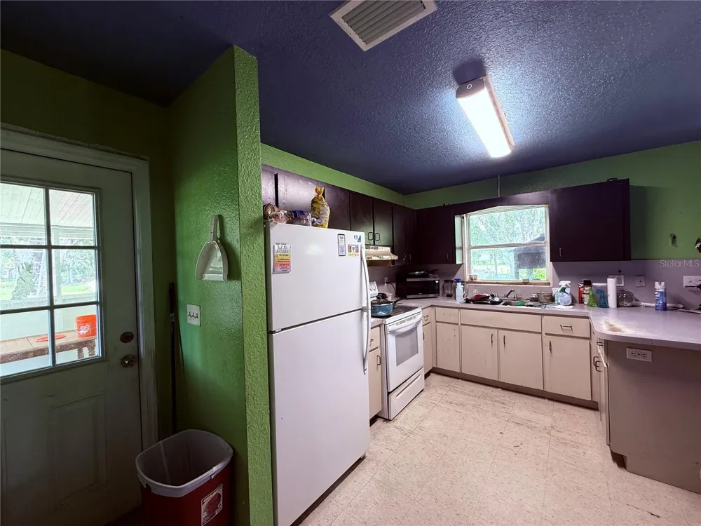 2015 NW 46TH AVENUE Okeechobee, FL 34972