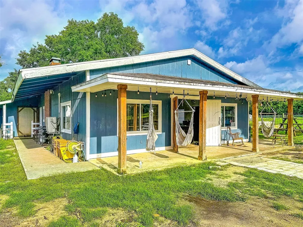 16736 POWERLINE ROAD Dade City, FL 33523