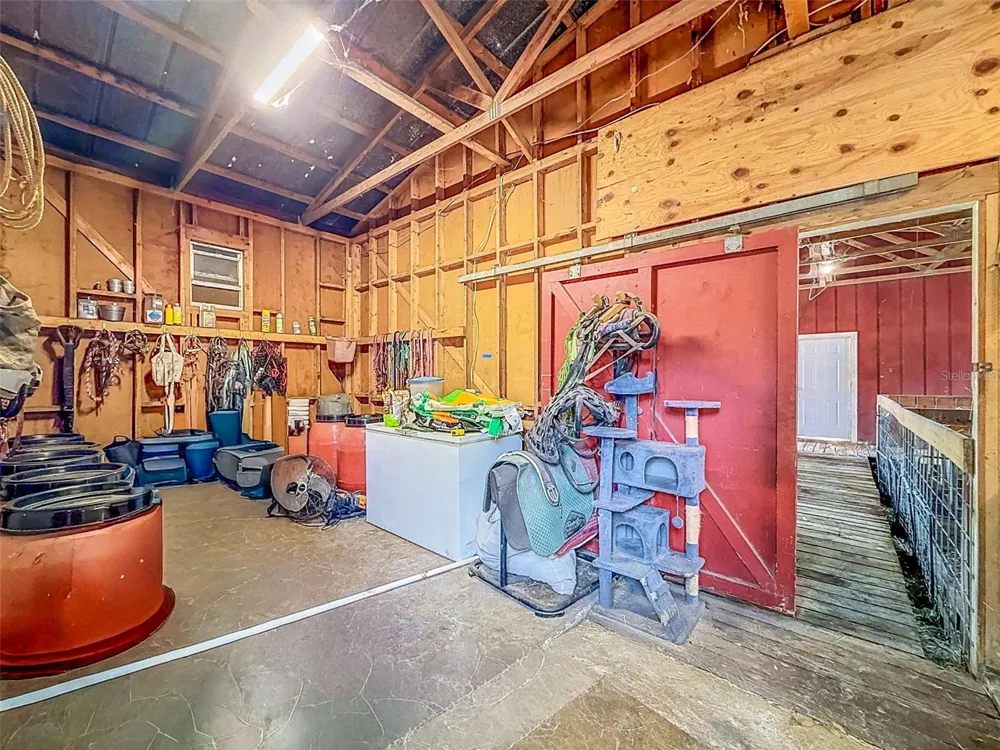 16736 POWERLINE ROAD Dade City, FL 33523