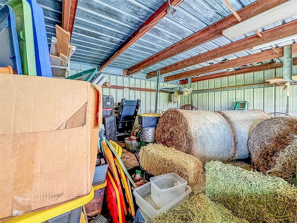 16736 POWERLINE ROAD Dade City, FL 33523
