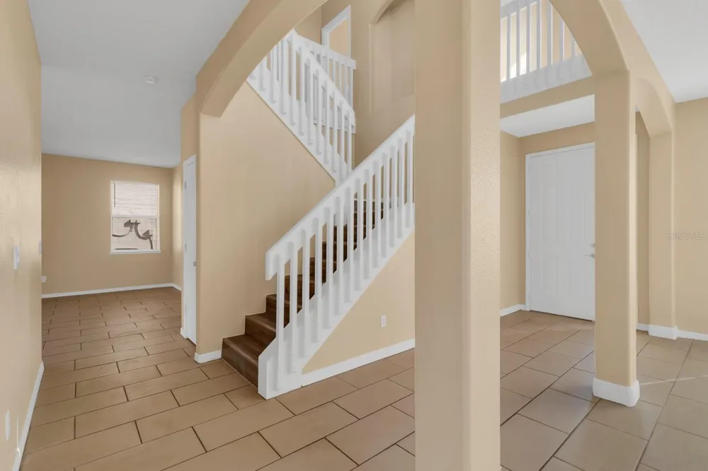 2827 SAND ARBOR CIRCLE Orlando, FL 32824