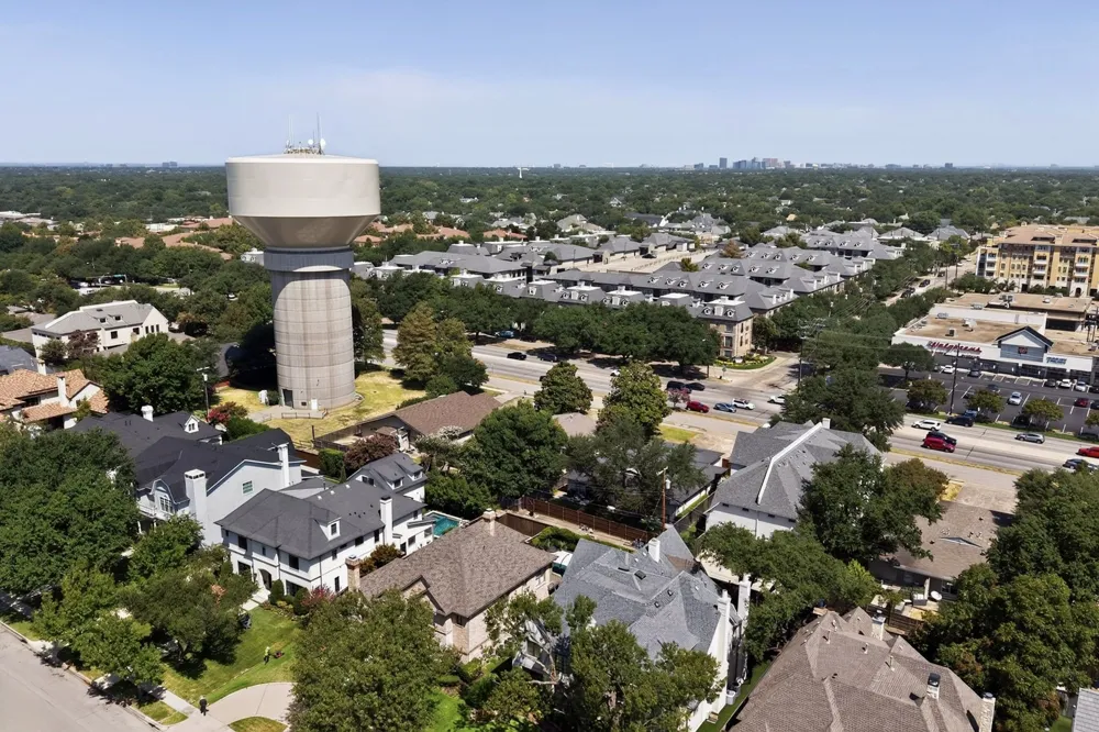 3517 Northwest Parkway University Park, TX 75225