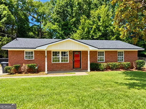 506 Windsor DR