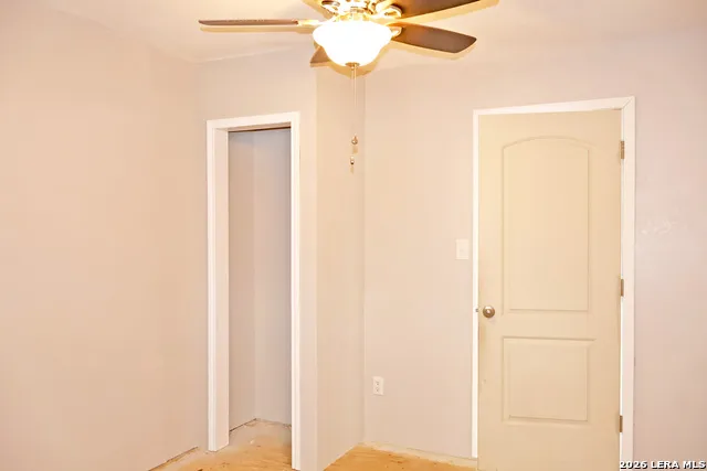 345 32ND ST E Lakehills, TX 78063