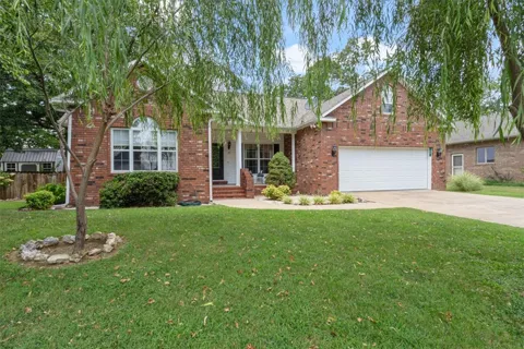 23 Indian Wells Drive
