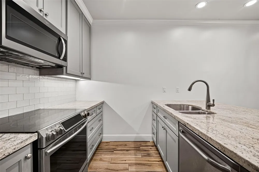 11711 Memorial Drive #649 Houston, TX 77024