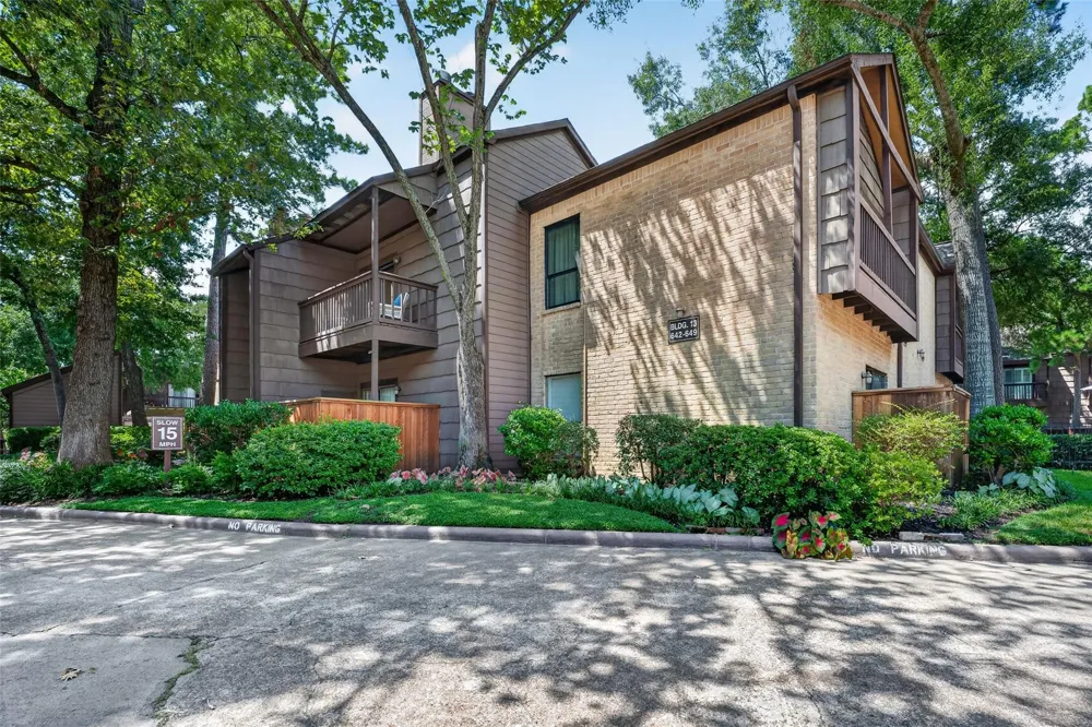 11711 Memorial Drive #649 Houston, TX 77024