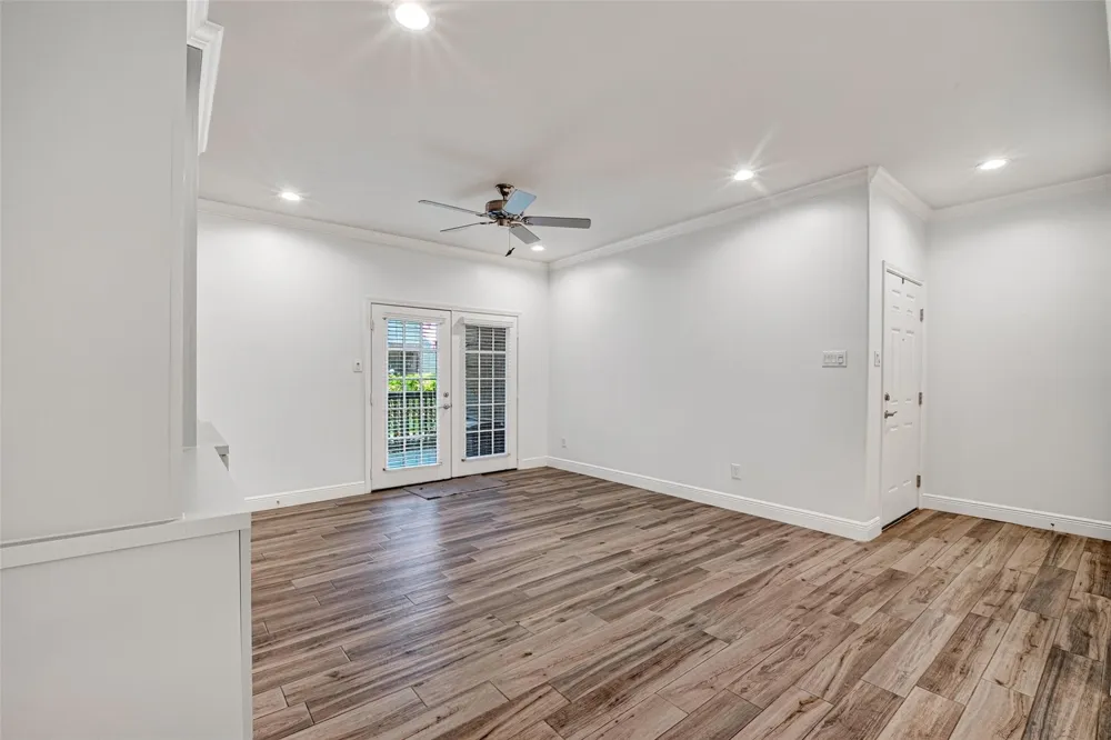 11711 Memorial Drive #649 Houston, TX 77024