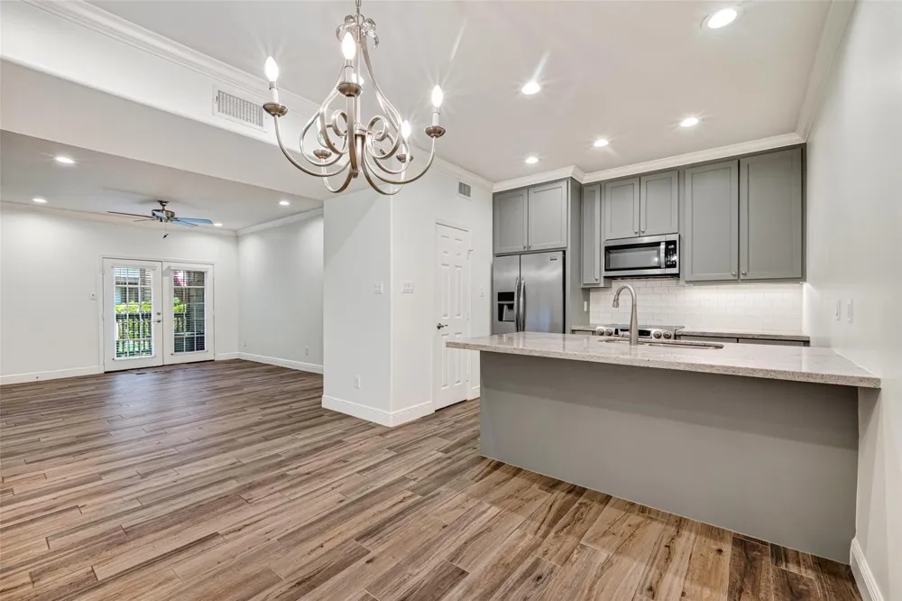 11711 Memorial Drive #649 Houston, TX 77024
