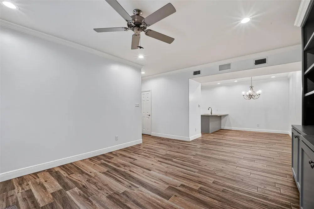 11711 Memorial Drive #649 Houston, TX 77024