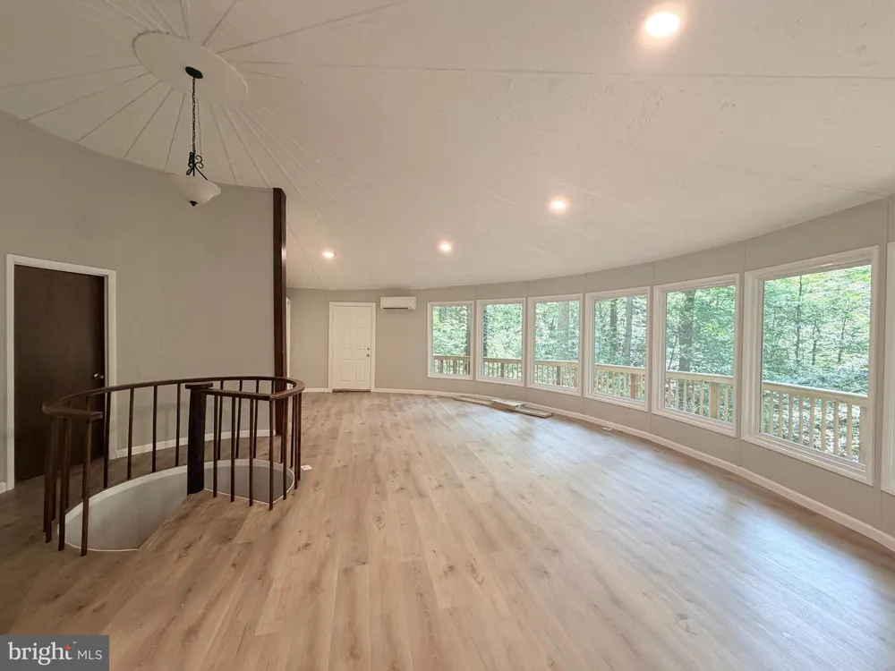 8133 COUNSELOR ROAD Manassas, VA 20112