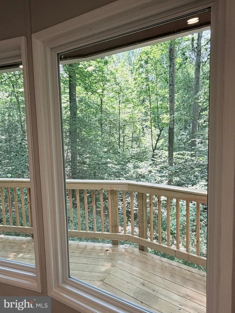8133 COUNSELOR ROAD Manassas, VA 20112