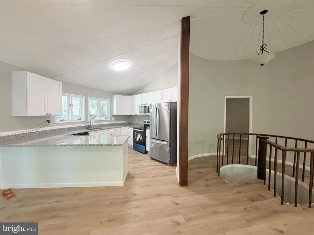 8133 COUNSELOR ROAD Manassas, VA 20112