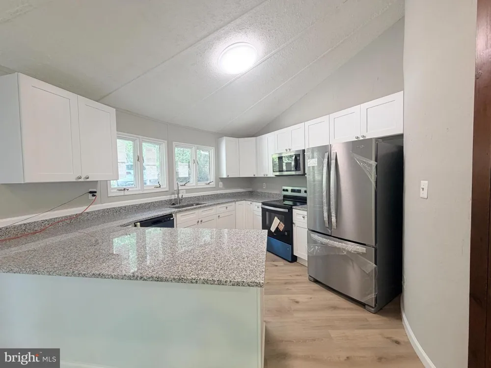 8133 COUNSELOR ROAD Manassas, VA 20112