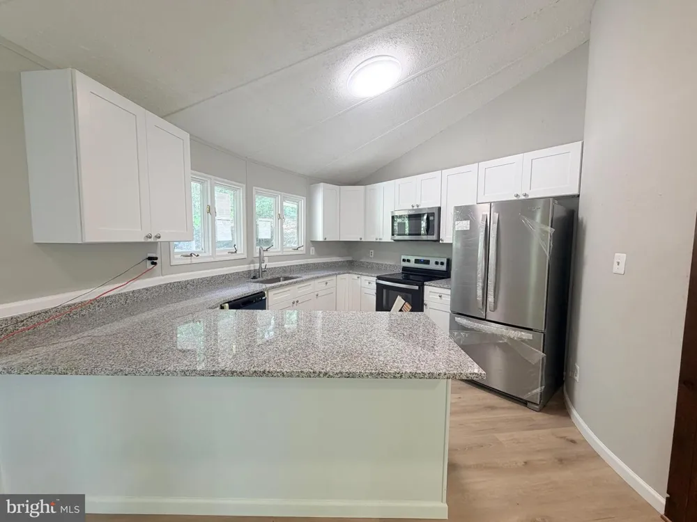 8133 COUNSELOR ROAD Manassas, VA 20112