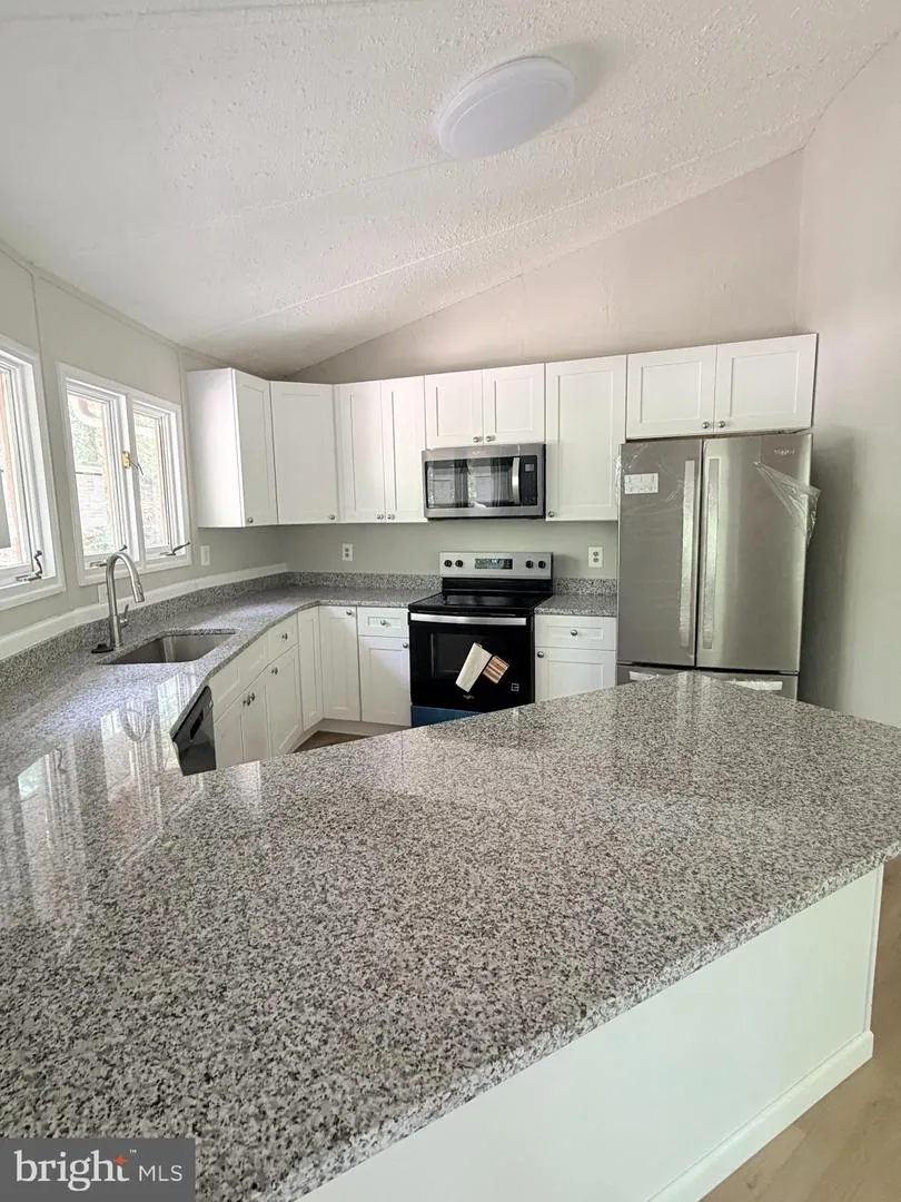 8133 COUNSELOR ROAD Manassas, VA 20112