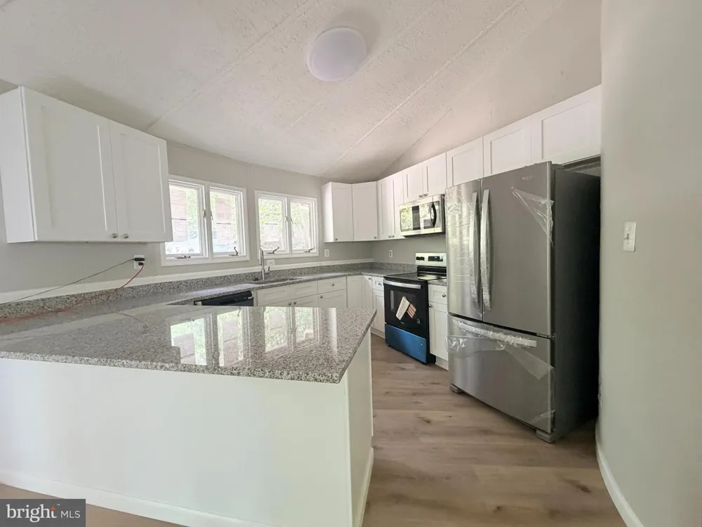 8133 COUNSELOR ROAD Manassas, VA 20112