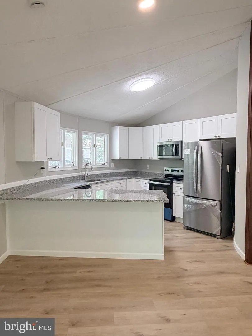 8133 COUNSELOR ROAD Manassas, VA 20112