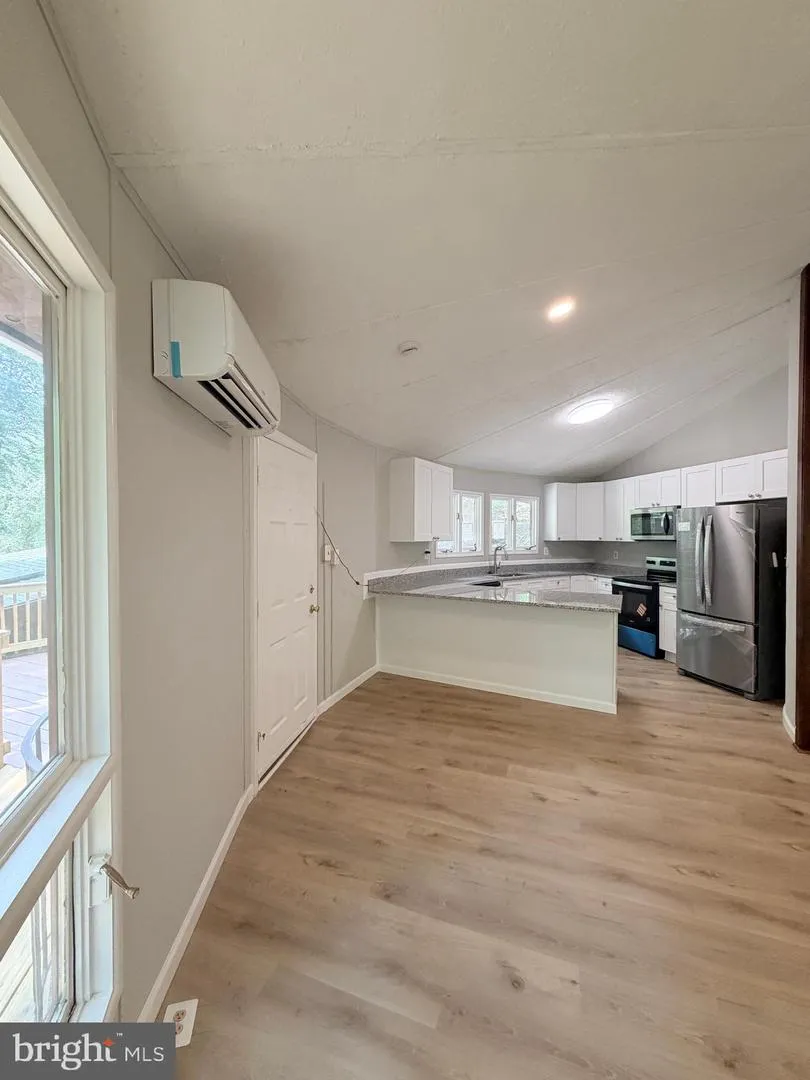8133 COUNSELOR ROAD Manassas, VA 20112