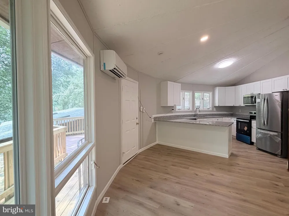 8133 COUNSELOR ROAD Manassas, VA 20112