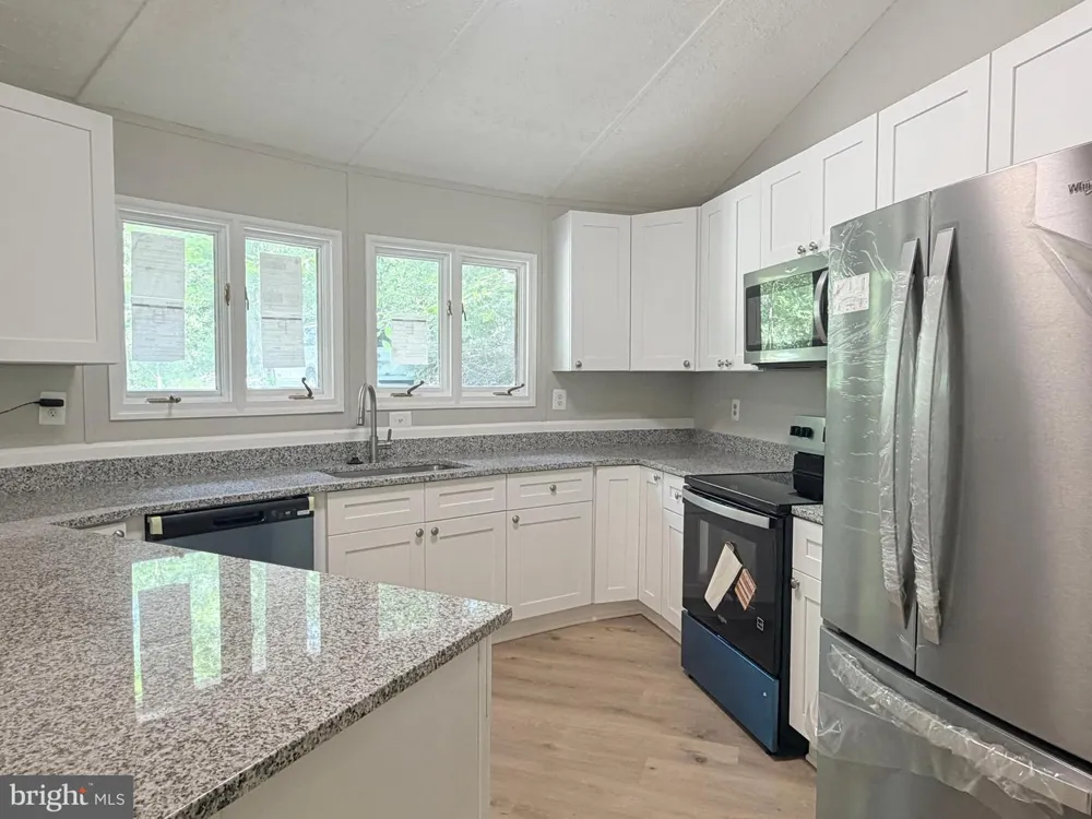 8133 COUNSELOR ROAD Manassas, VA 20112
