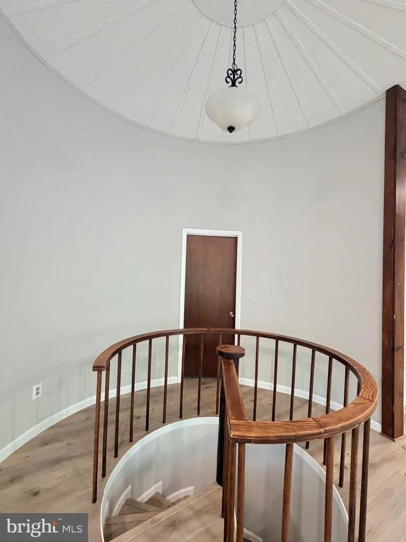 8133 COUNSELOR ROAD Manassas, VA 20112