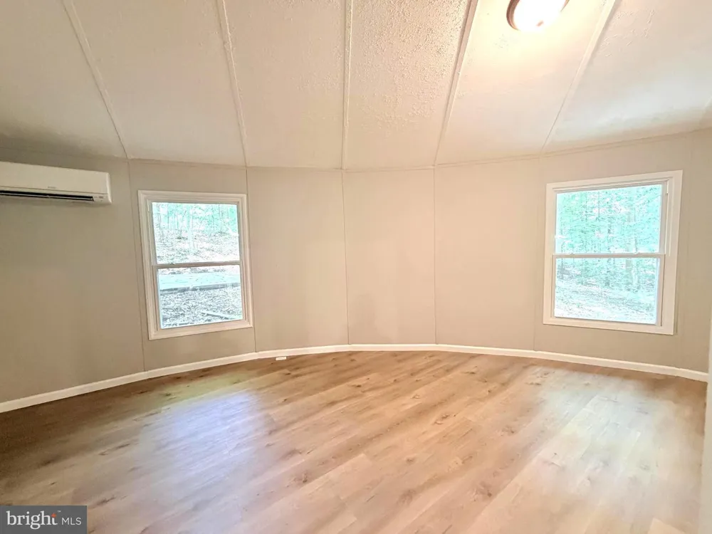 8133 COUNSELOR ROAD Manassas, VA 20112