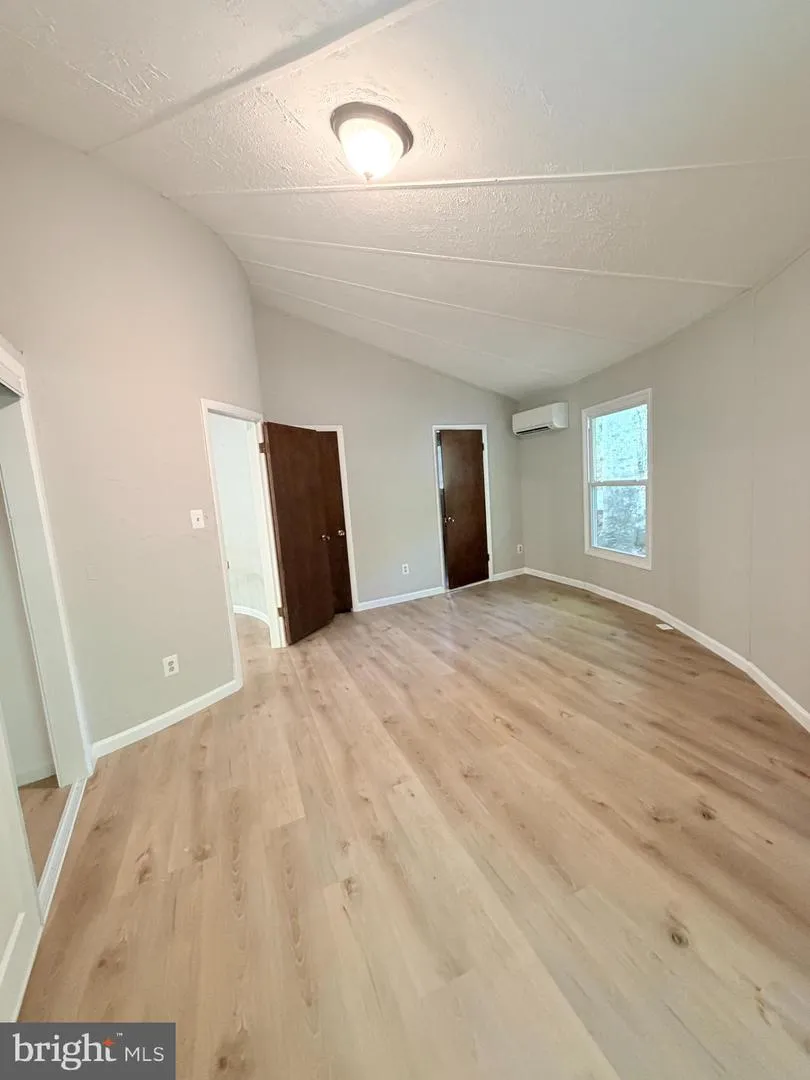 8133 COUNSELOR ROAD Manassas, VA 20112