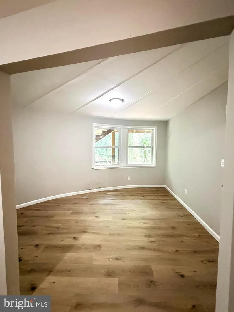 8133 COUNSELOR ROAD Manassas, VA 20112