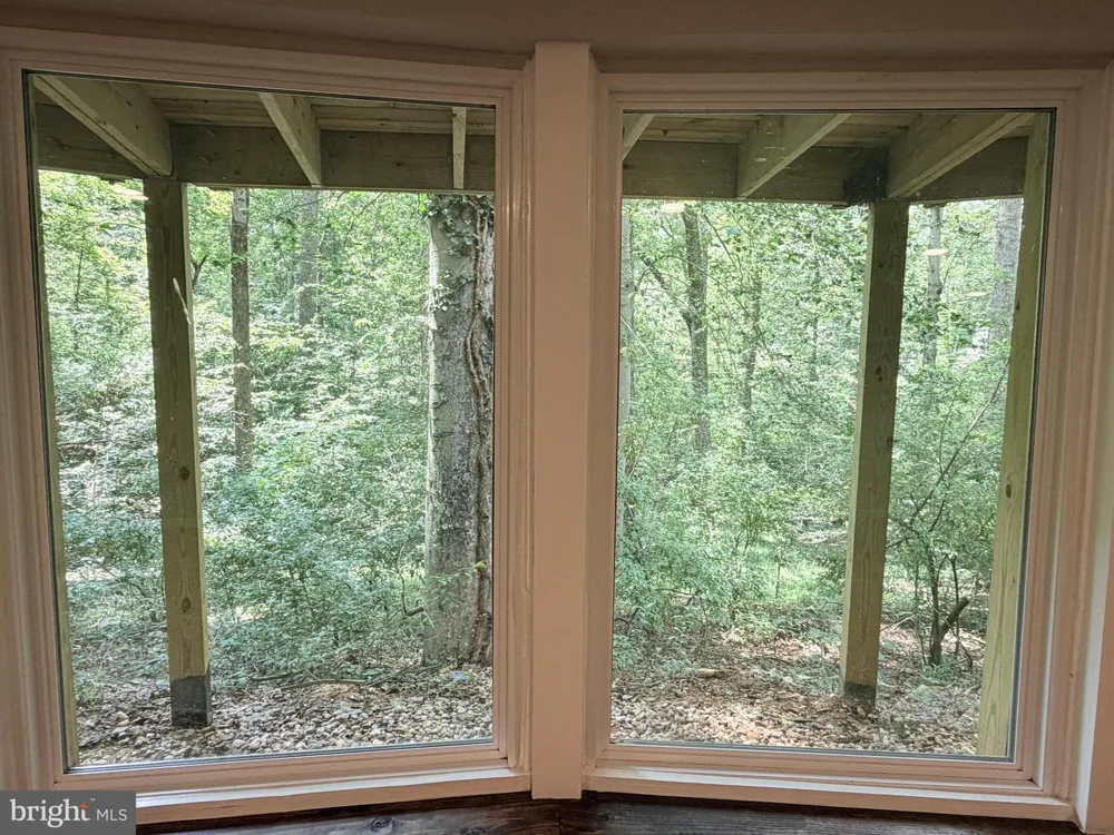 8133 COUNSELOR ROAD Manassas, VA 20112