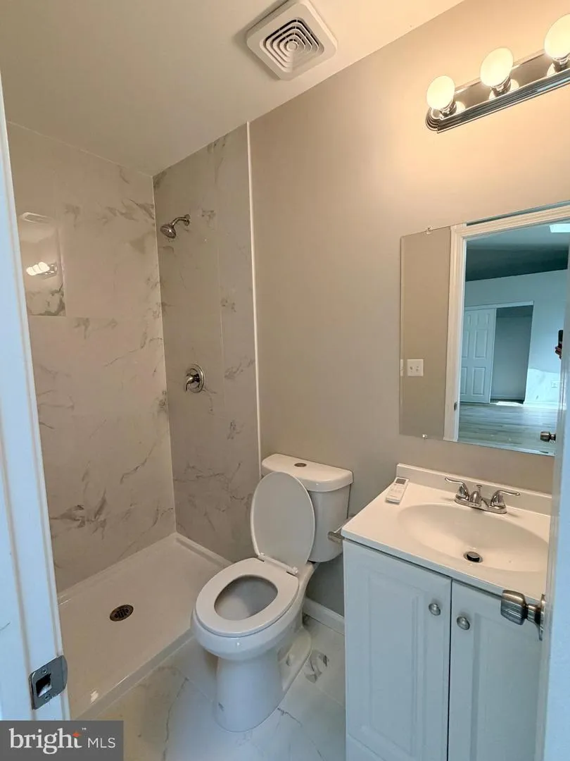 8133 COUNSELOR ROAD Manassas, VA 20112