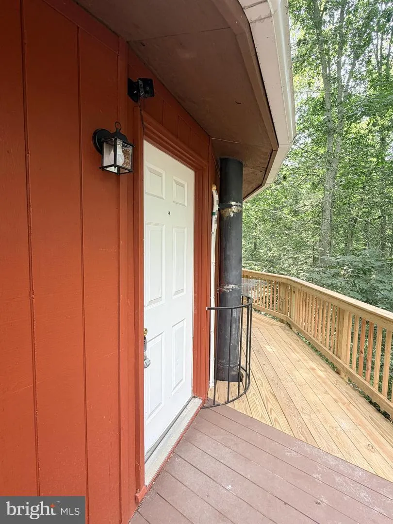 8133 COUNSELOR ROAD Manassas, VA 20112