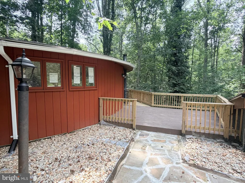 8133 COUNSELOR ROAD Manassas, VA 20112